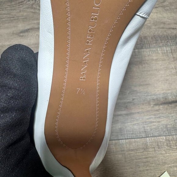 Banana Republic Madison White Leather Pumps Women's Size 7.5 - Picture 5 of 7